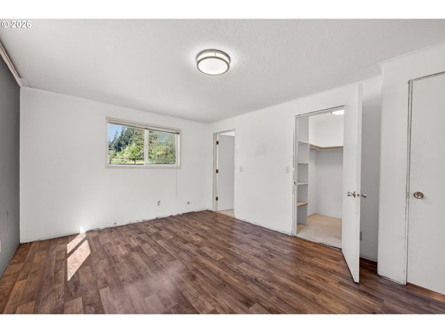 38805 Sw TENBUSH Ln, Willamina, OR 97396