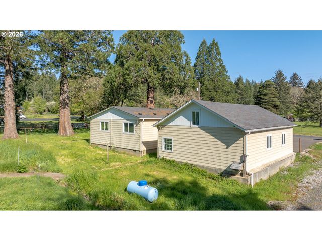 38805 Sw TENBUSH Ln, Willamina, OR 97396
