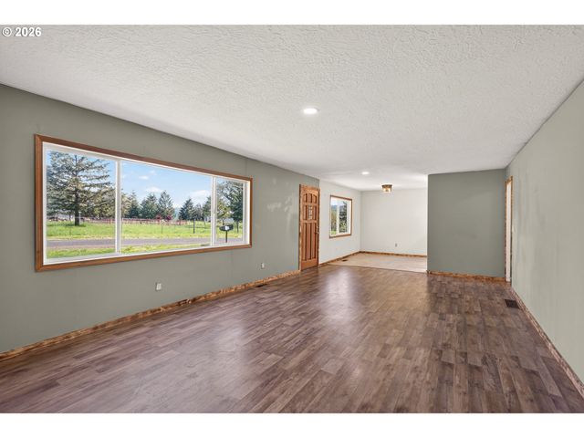 38805 Sw TENBUSH Ln, Willamina, OR 97396