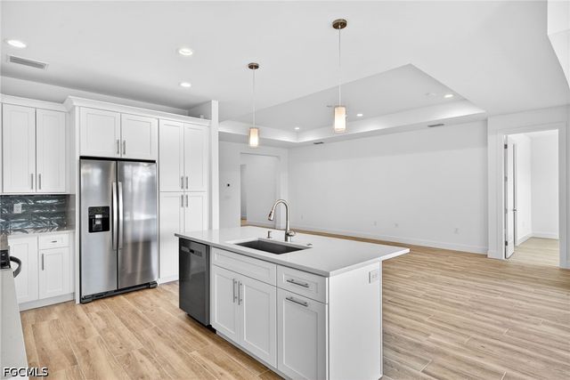 8613 Banyan Bay BLVD, Fort Myers, FL 33908