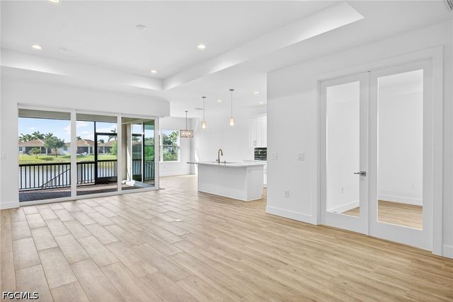 8613 Banyan Bay BLVD, Fort Myers, FL 33908
