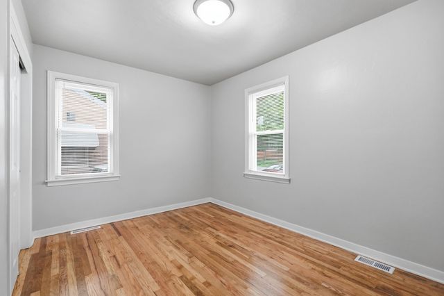 3050 W 39th Place, Gary, IN 46408