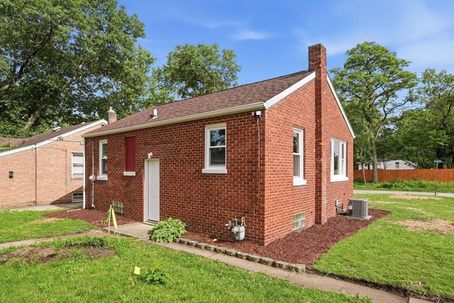 3050 W 39th Place, Gary, IN 46408