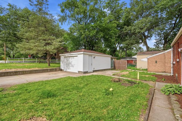3050 W 39th Place, Gary, IN 46408