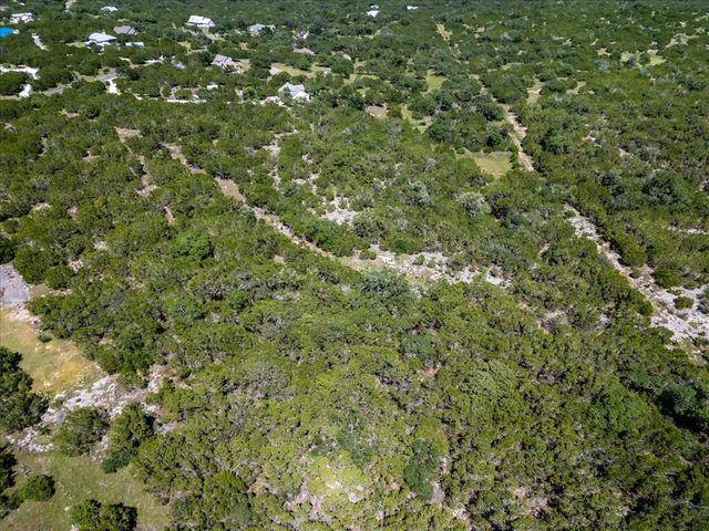 140 CAVE SPRINGS RD, Wimberley, TX 78676