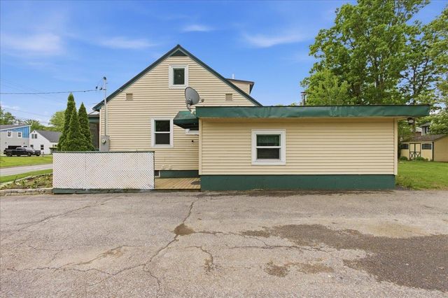 109 Airport Parkway, South Burlington, VT 05403