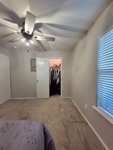 217 Cedar Crest Drive, Justin, TX 76247