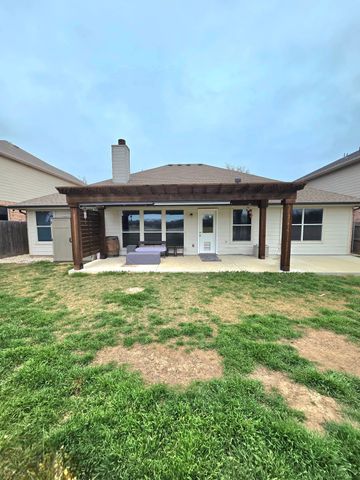 217 Cedar Crest Drive, Justin, TX 76247