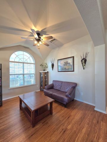 217 Cedar Crest Drive, Justin, TX 76247