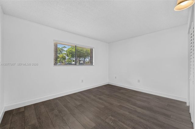 8415 SW 107th Avenue 143W, Miami, FL 33173