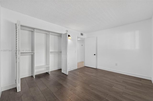 8415 SW 107th Avenue 143W, Miami, FL 33173