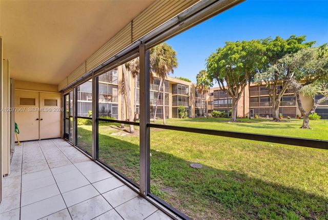 8415 SW 107th Avenue 143W, Miami, FL 33173