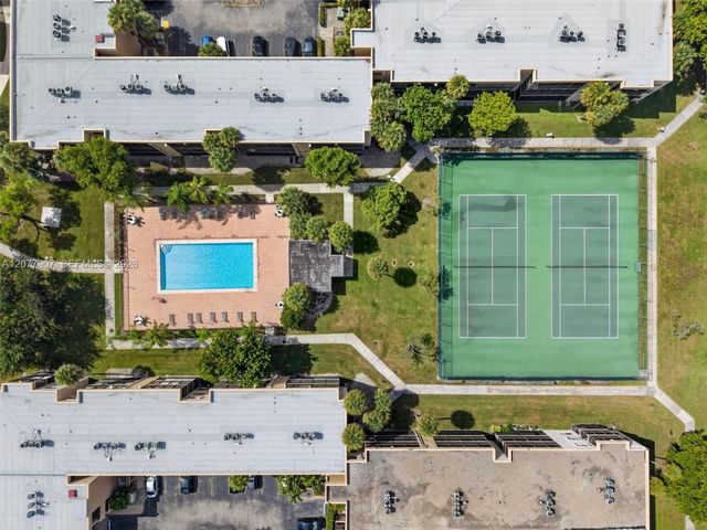 8415 SW 107th Avenue 143W, Miami, FL 33173