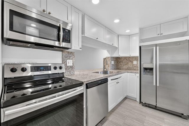 8415 SW 107th Avenue 143W, Miami, FL 33173