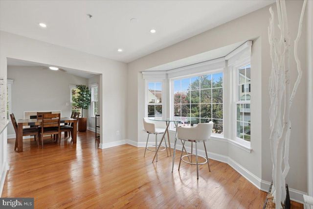 43092 FRANCIS SQ, Chantilly, VA 20152