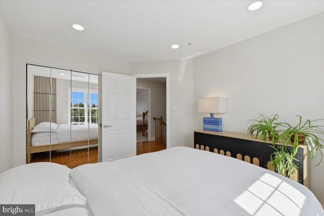 43092 FRANCIS SQ, Chantilly, VA 20152