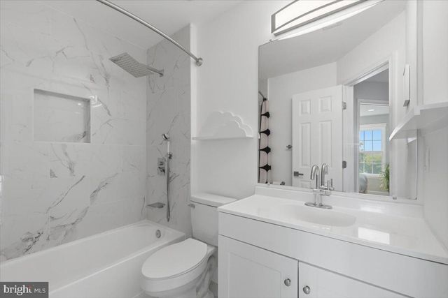 43092 FRANCIS SQ, Chantilly, VA 20152