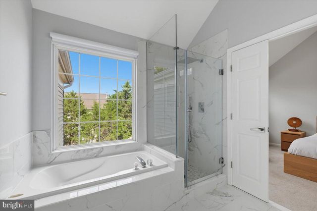 43092 FRANCIS SQ, Chantilly, VA 20152