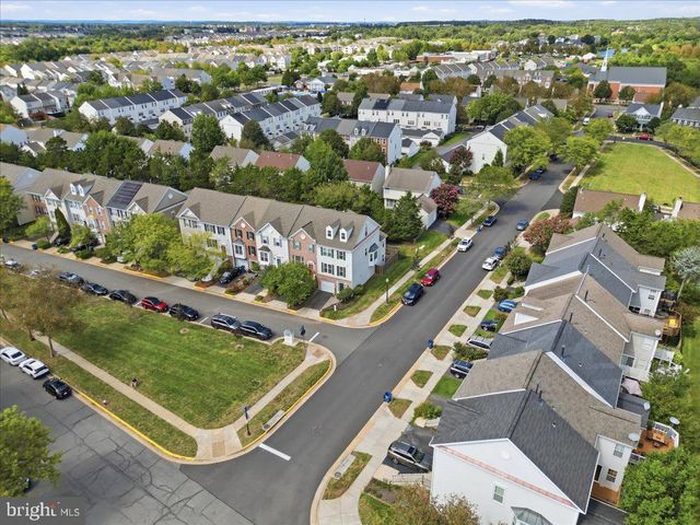 43092 FRANCIS SQ, Chantilly, VA 20152