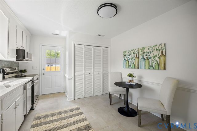 16 N Elm Ave, Highland Springs, VA 23075