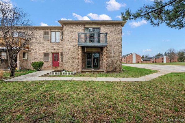 286 E 13 Mile Road, Madison Heights, MI 48071