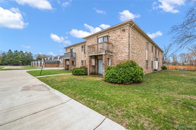 286 E 13 Mile Road, Madison Heights, MI 48071