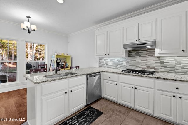 119 Hidden Hills Drive, Madison, MS 39110