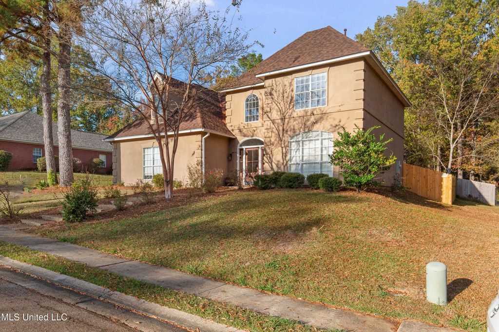 119 Hidden Hills Drive, Madison, MS 39110