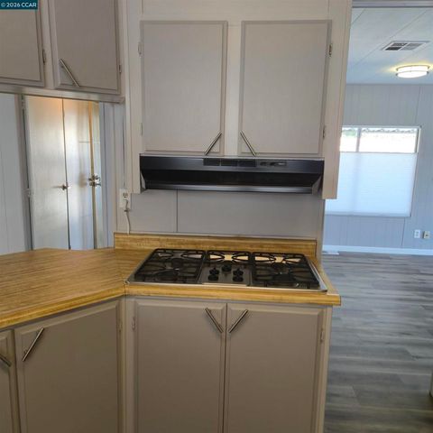 16401 San Pablo Ave, San Pablo, CA 94806