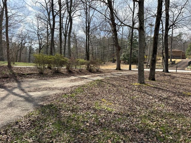 12212 Armstrong Road, Soddy Daisy, TN 37379