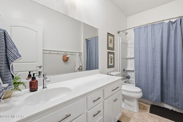 7782 S Golden Bell Drive, Tucson, AZ 85747