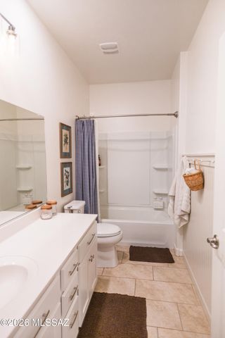 7782 S Golden Bell Drive, Tucson, AZ 85747