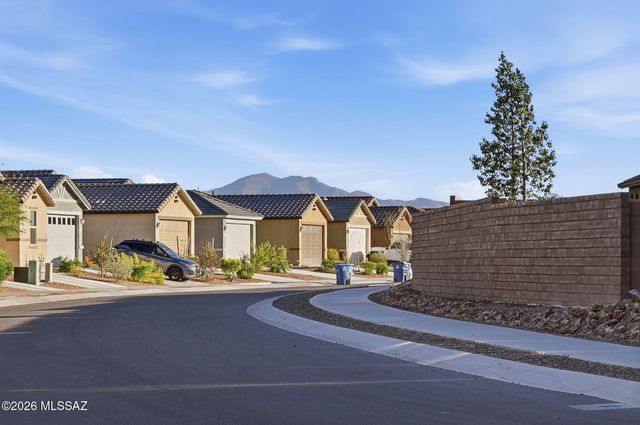 7782 S Golden Bell Drive, Tucson, AZ 85747