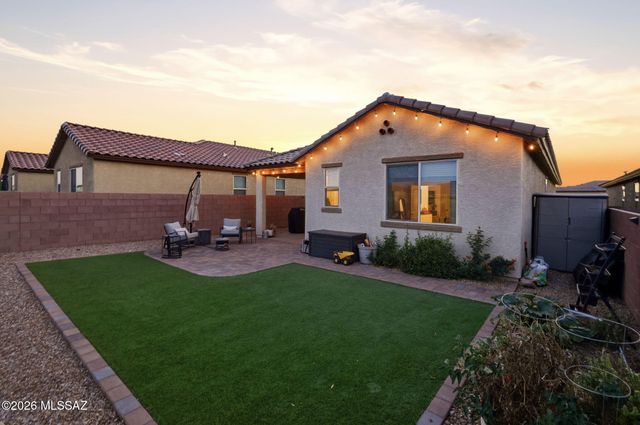 7782 S Golden Bell Drive, Tucson, AZ 85747