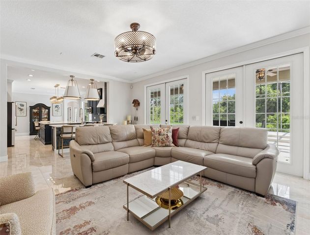 626 ENGLISH LAKE DRIVE, Winter Garden, FL 34787