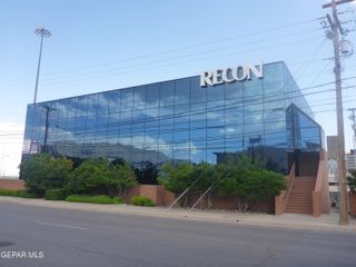 700 N Stanton Street, El Paso, TX 79902