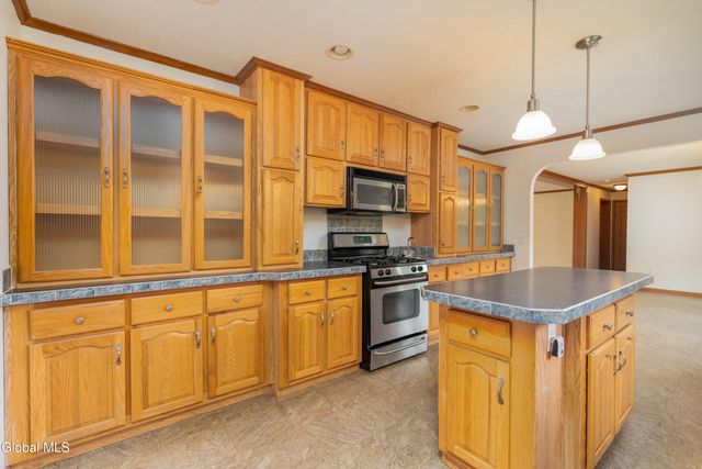 667 Ash Grove Road, White Creek, NY 12816