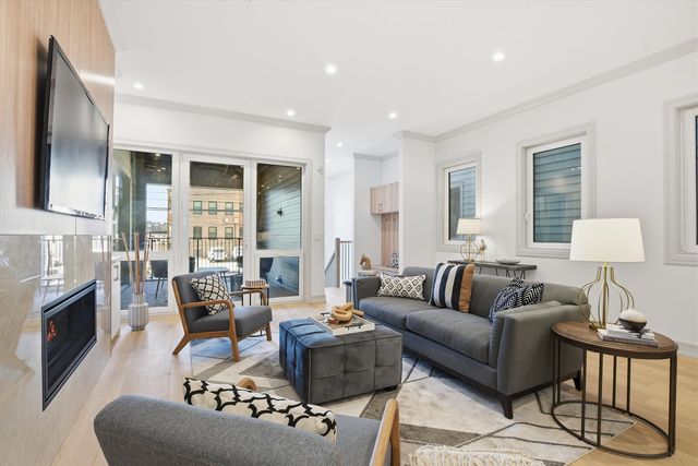 4846 N Hermitage Avenue, Chicago, IL 60640