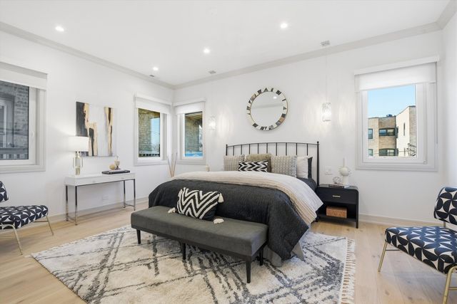 4846 N Hermitage Avenue, Chicago, IL 60640