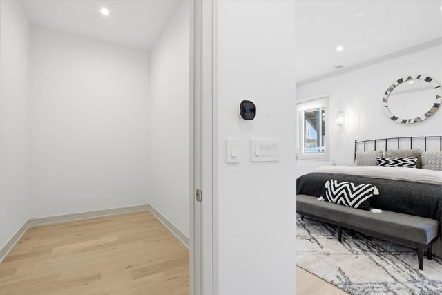 4846 N Hermitage Avenue, Chicago, IL 60640