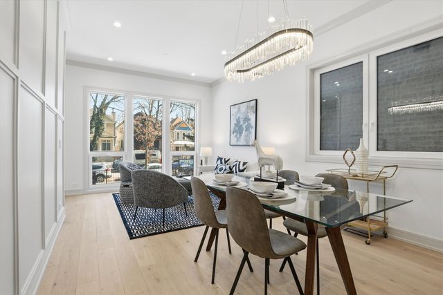 4846 N Hermitage Avenue, Chicago, IL 60640