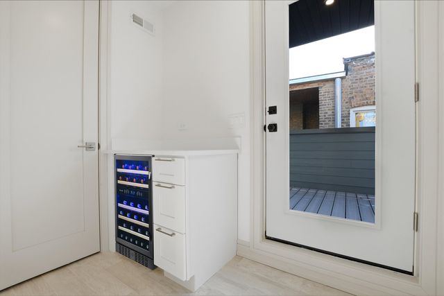 4846 N Hermitage Avenue, Chicago, IL 60640