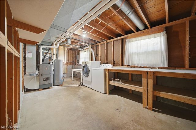 1819 Stonehenge Avenue NW, Massillon, OH 44646