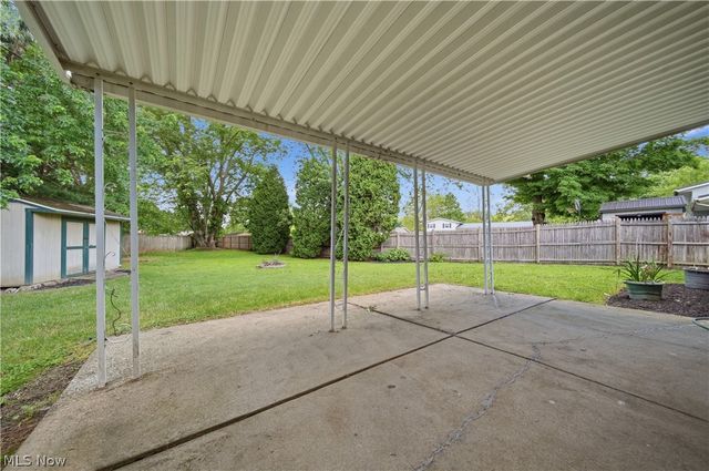 1819 Stonehenge Avenue NW, Massillon, OH 44646