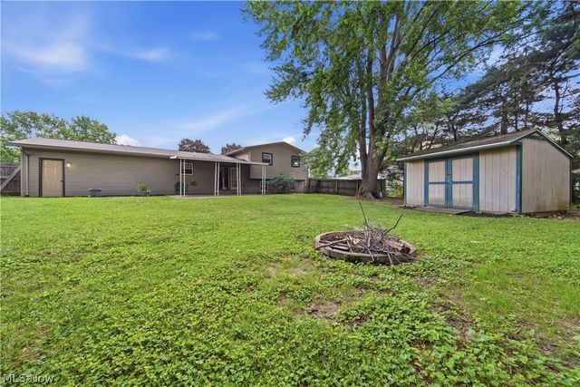 1819 Stonehenge Avenue NW, Massillon, OH 44646