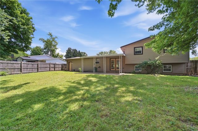 1819 Stonehenge Avenue NW, Massillon, OH 44646