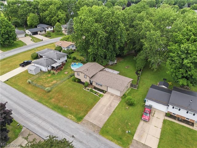 1819 Stonehenge Avenue NW, Massillon, OH 44646