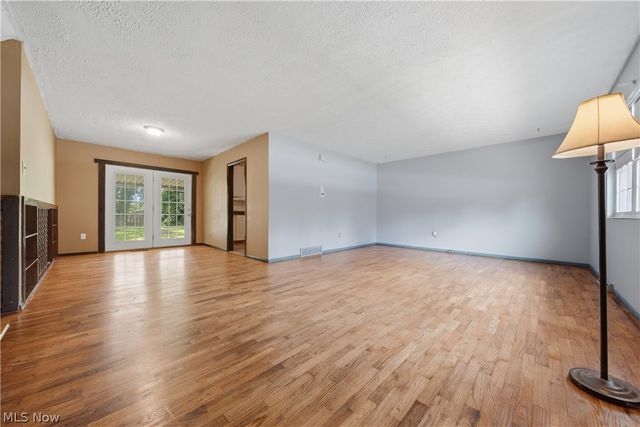 1819 Stonehenge Avenue NW, Massillon, OH 44646