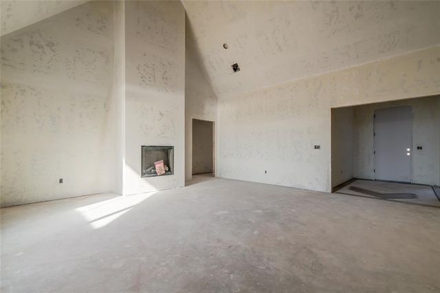 2190 Hux Drive, Blanchard, OK 73010