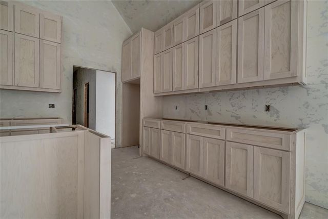 2190 Hux Drive, Blanchard, OK 73010